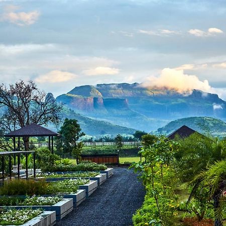 Viveda Wellness Village Nashik Exteriör bild