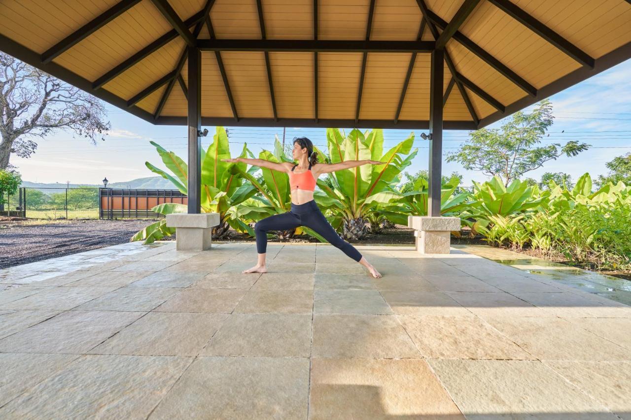 Viveda Wellness Village Nashik Exteriör bild